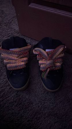 Lanvins (READ DESCRIPTION)