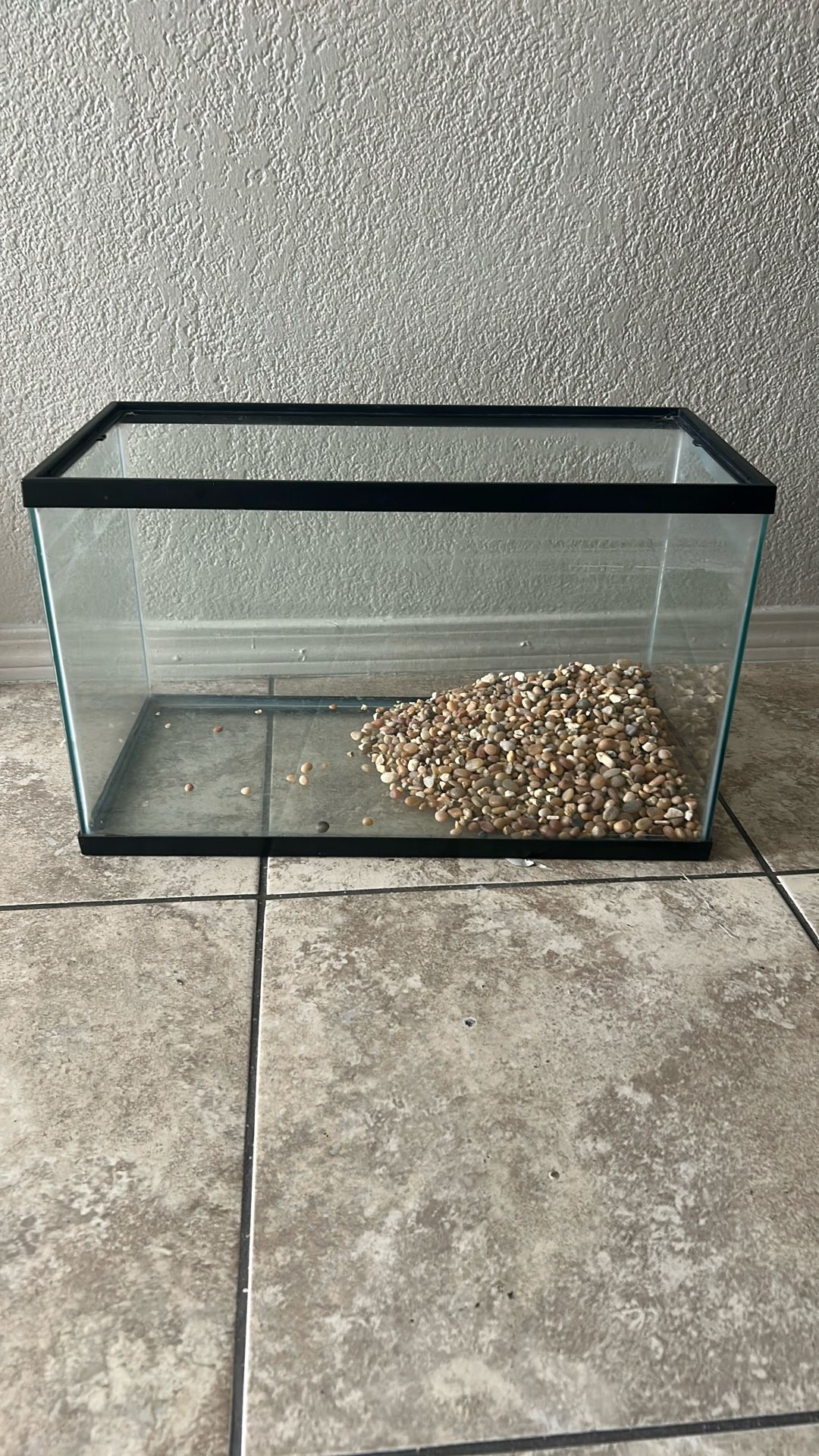 10-15 Fish tank