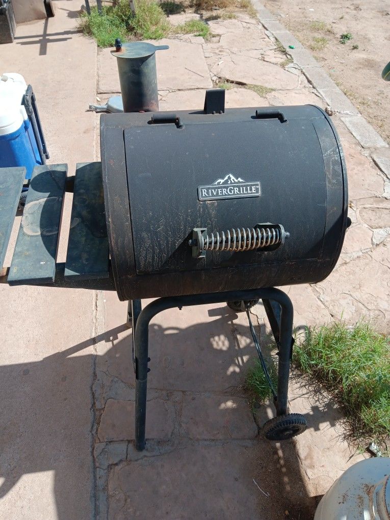 Smoker/bbq Grill