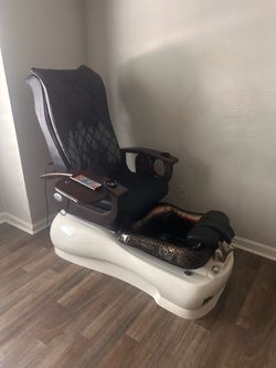 Gulf Stream massage and pedicure chair $700 OBO LaFleur base  Spa