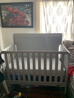 Baby crib