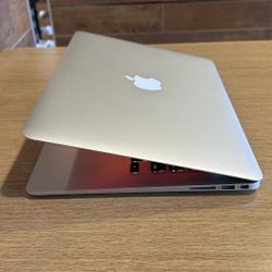 Apple MacBook Air 13” i5/4GB/256GB SSD $180?
