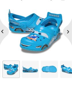 Crocs Disney Pixar Cars size 11 men Lightning McQueen Clogs