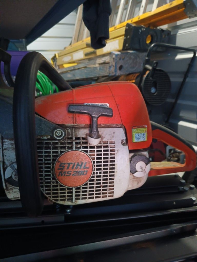 Stihl MS290 Farm Boss
