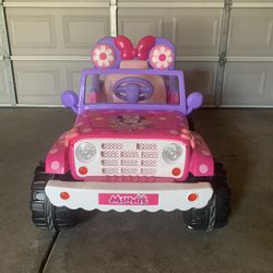 Disney Minnie Mouse Powered Ride-on