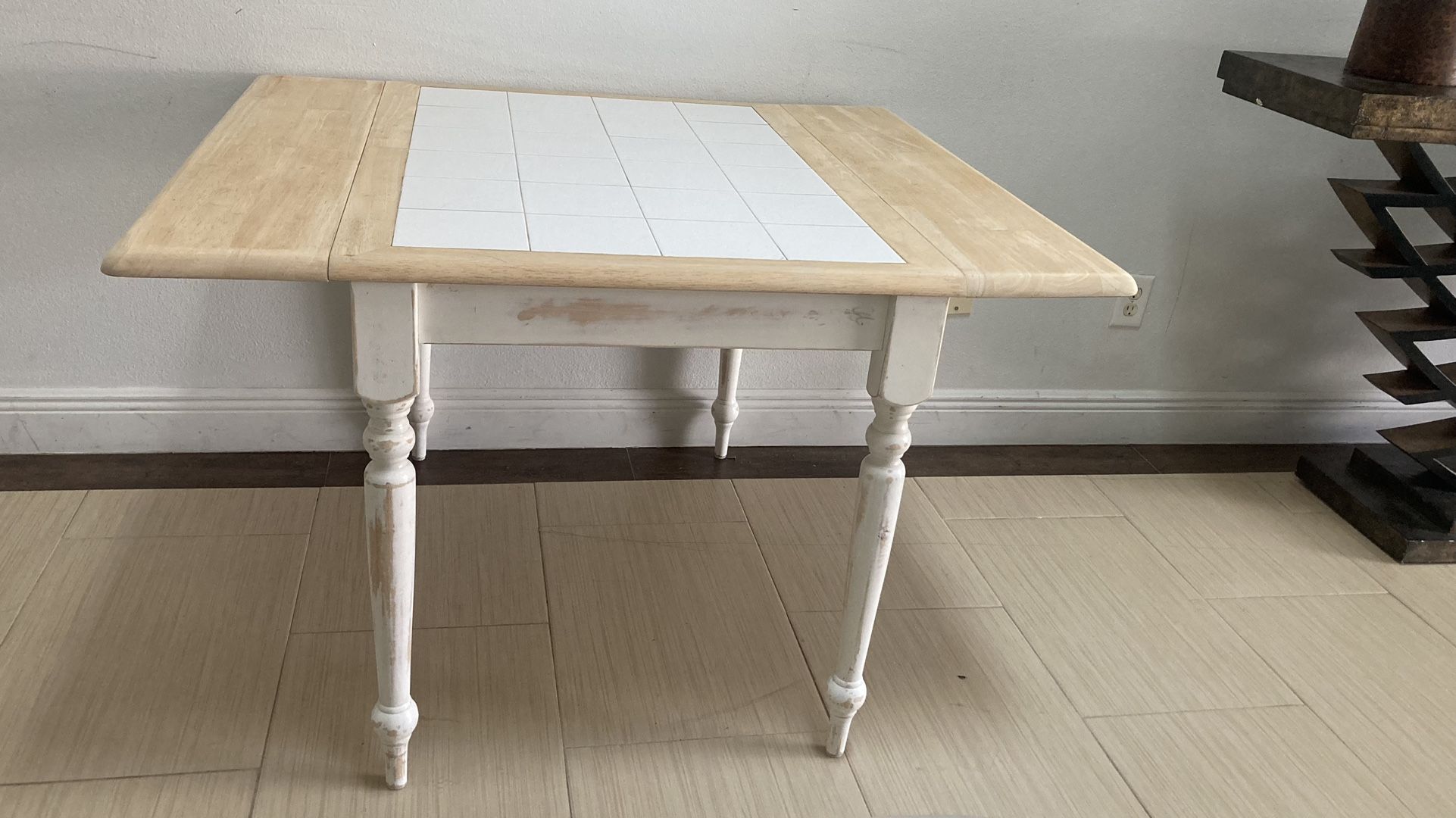 Beautiful Kitchen Table.