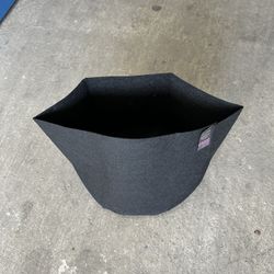 Round Fabric Black Pot - 5 Gal