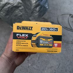 📌DEWALT FLEXVOLT 20V/60V MAX Lithium-Ion 12.0Ah Battery) 👉PRECIO FIRME NO MENOS👉$175