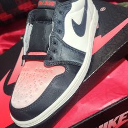 Air Jordan 1 Retro Low