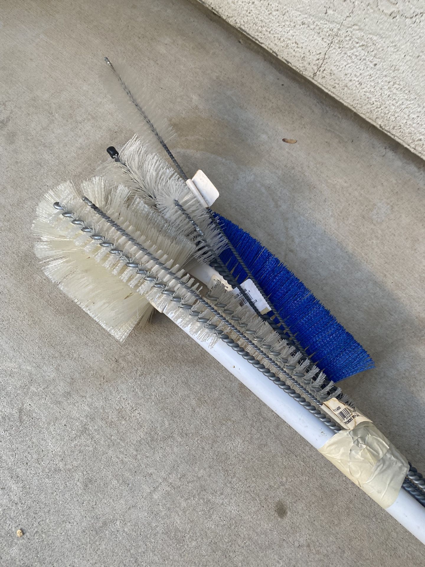 Lot Of 6 Cleaning Brushes