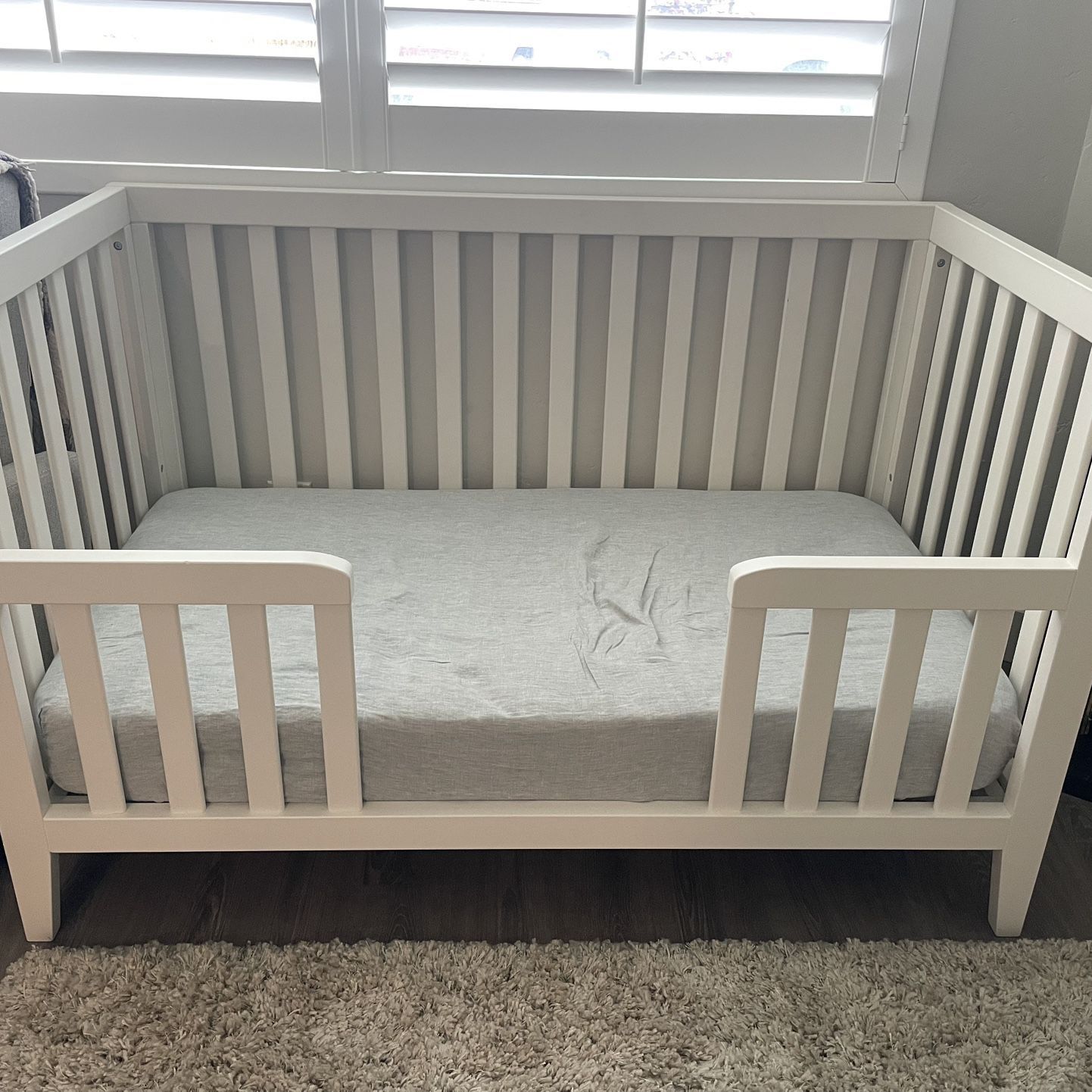 Camden crib conversion kit top