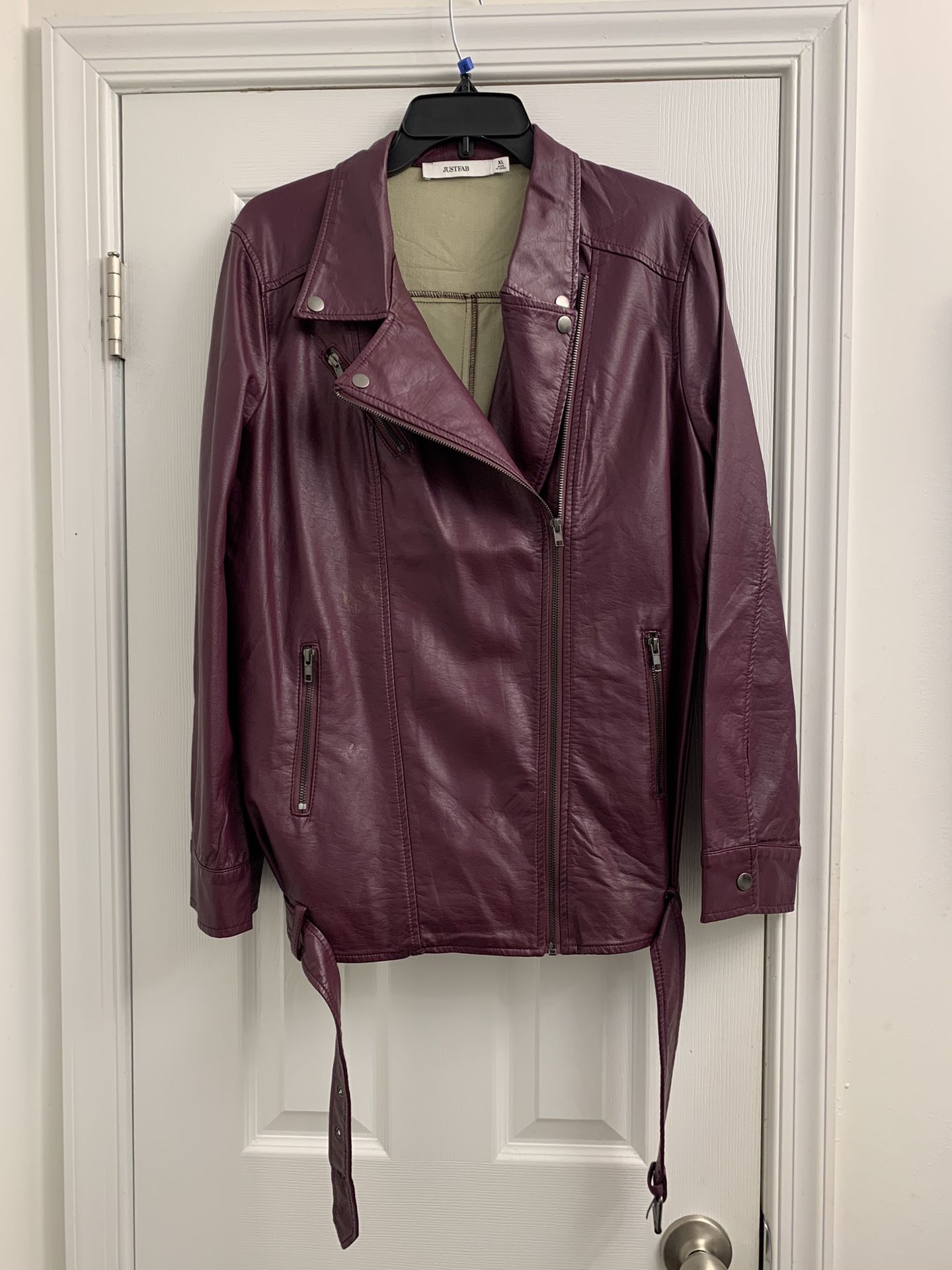 New Pleather Ladies Bomber Jacket -XL (16)