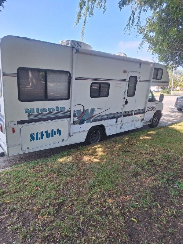 1997 Winnebago