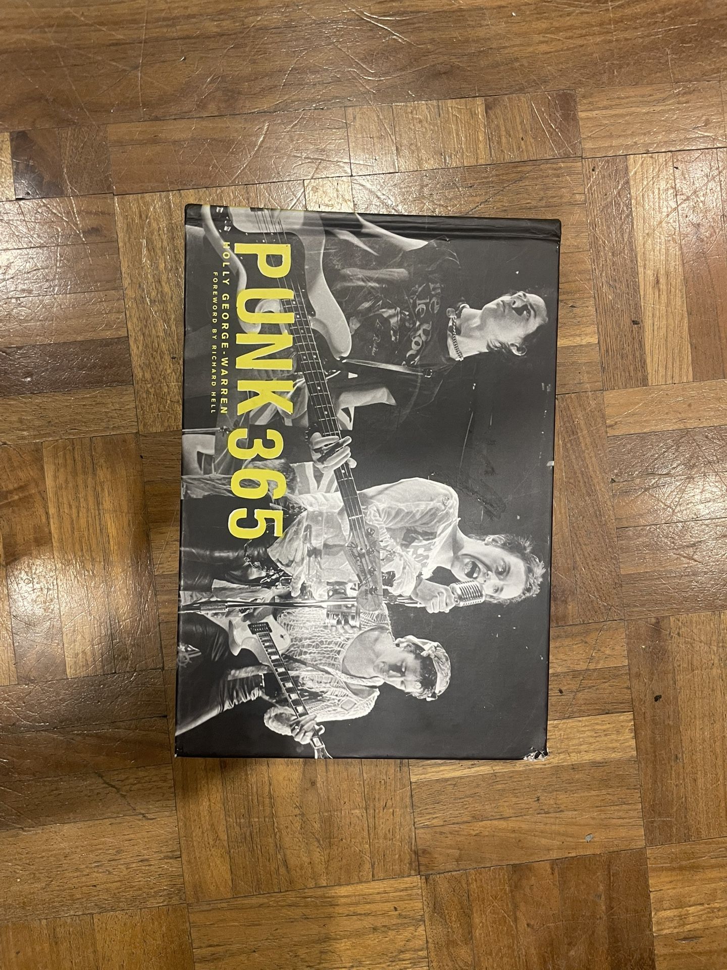 Punk 365 Joly George Warren Book