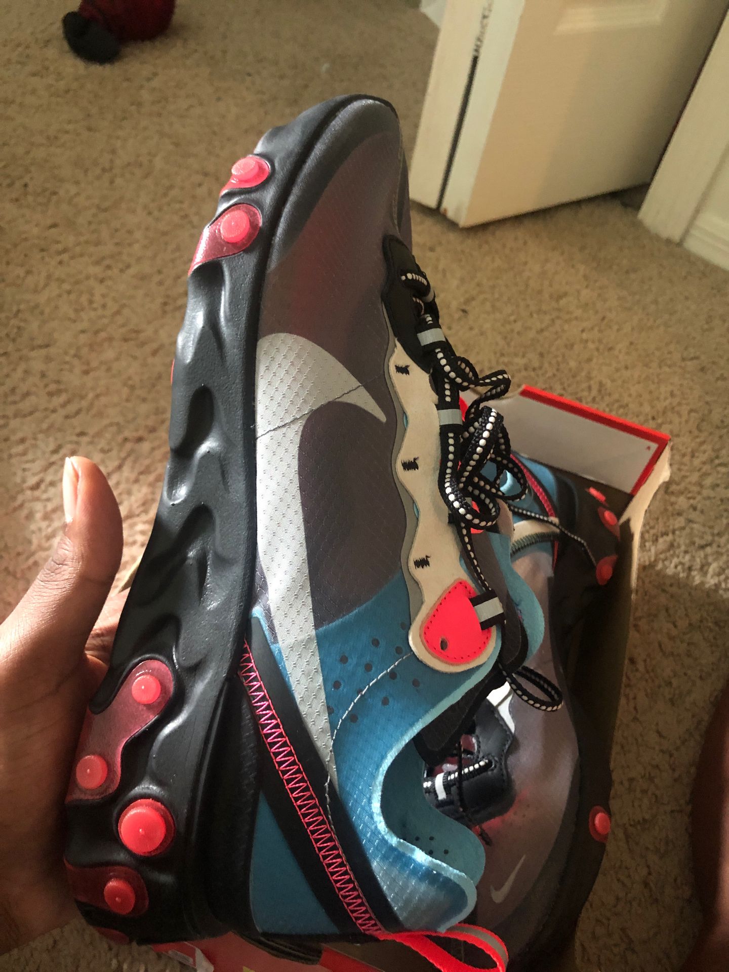 Nike React Element 87 brand new sz 10