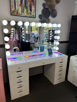 White Vanity Set w/ Bluetooth
