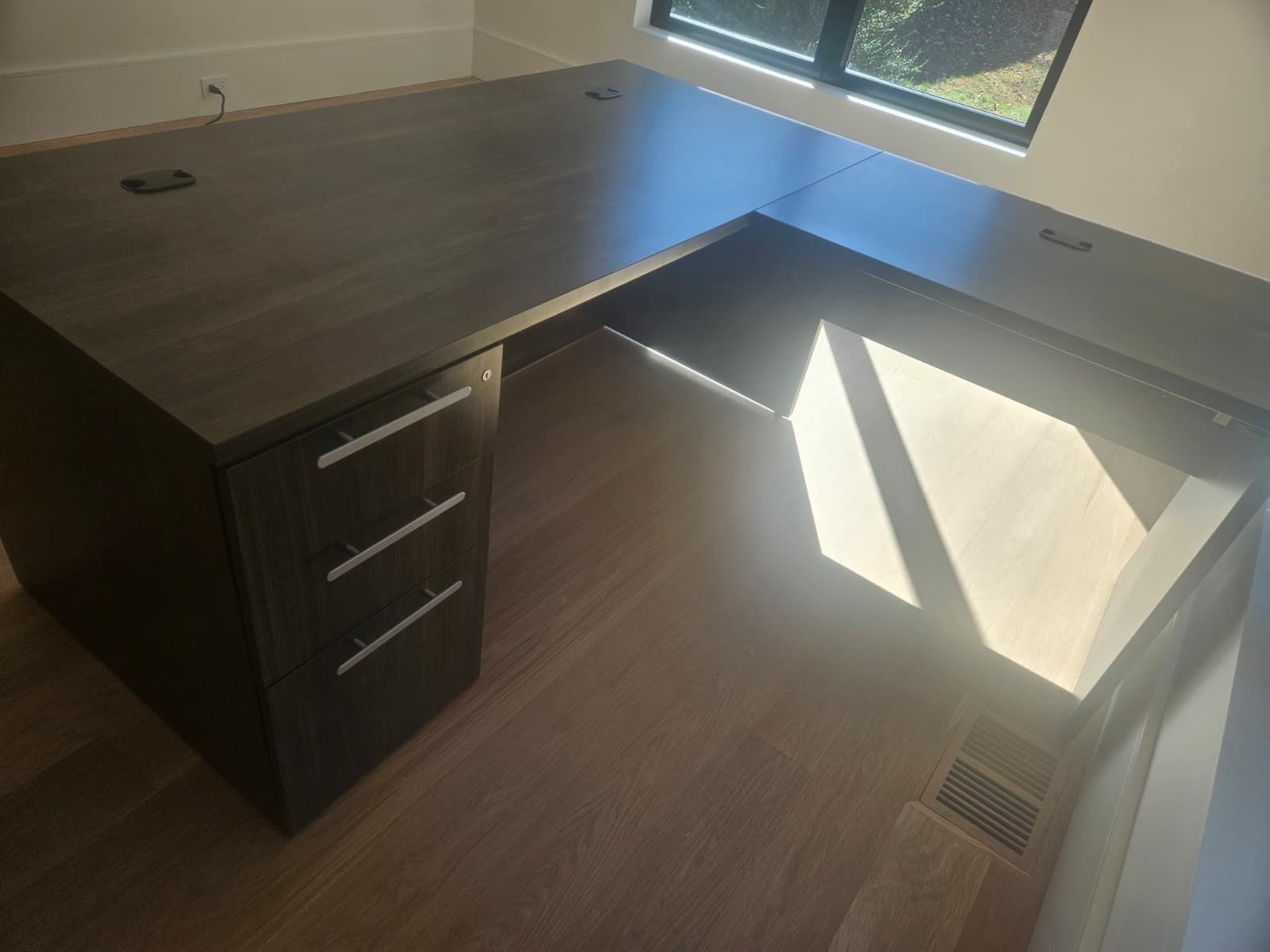 Spacious Modern L-Shaped Desk—Brand New