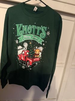authentic Knotts Berry Farm Christmas sweatshirt 