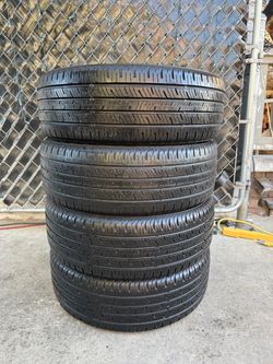 Set of 4 215/55/18 continental