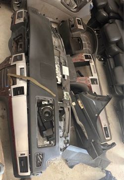 Cadillac Escalade Dashboard parts