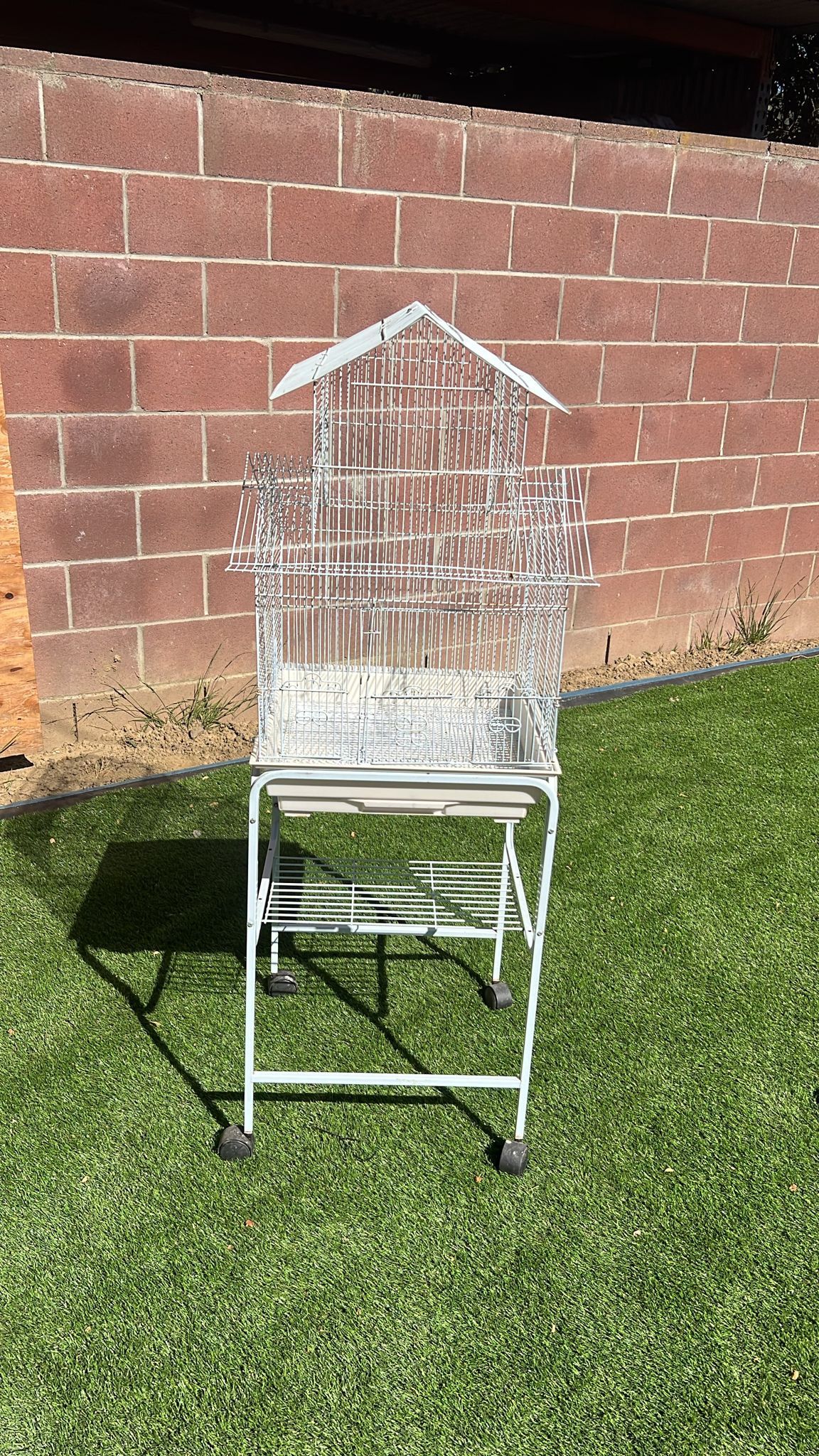 Bird cage **Used**