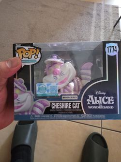 Funko Pop cheshire cat 9500 pcs limited edition