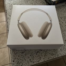 AirPod Maxes Starlight