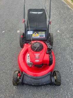 Push mower Troybuilt