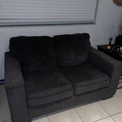 Altari Dark Gray Micro Loveseat 