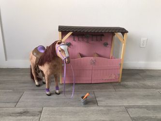 Horse Stable & Horse