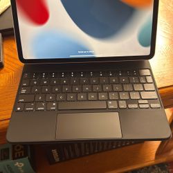 iPad Pro 3rd Generation, 256GB with Magic Keyboard