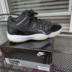 Jordan 11 Low 72-10