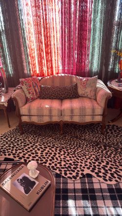 Antique  Thomasville Loveseat