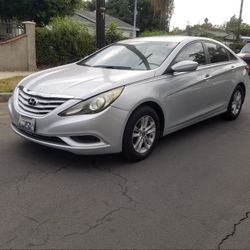 Hyundai Sonata Gls Clean! Ready To Go