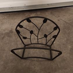 Wall Mount Hose Holder – 150 ft Capacity