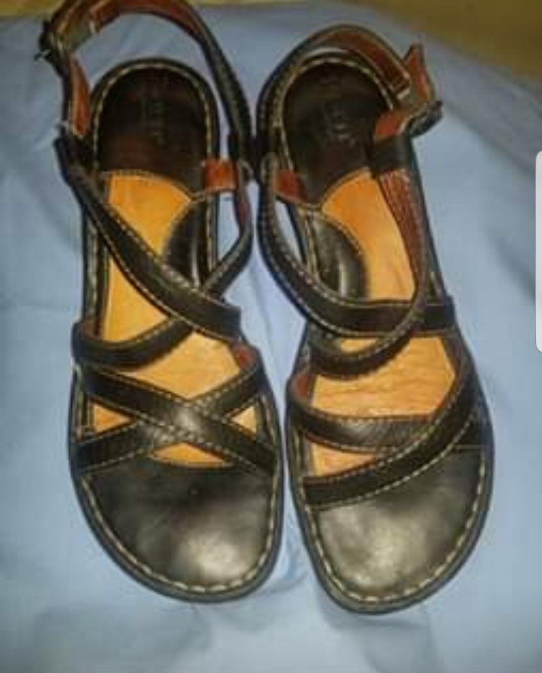Women's sandals size 10