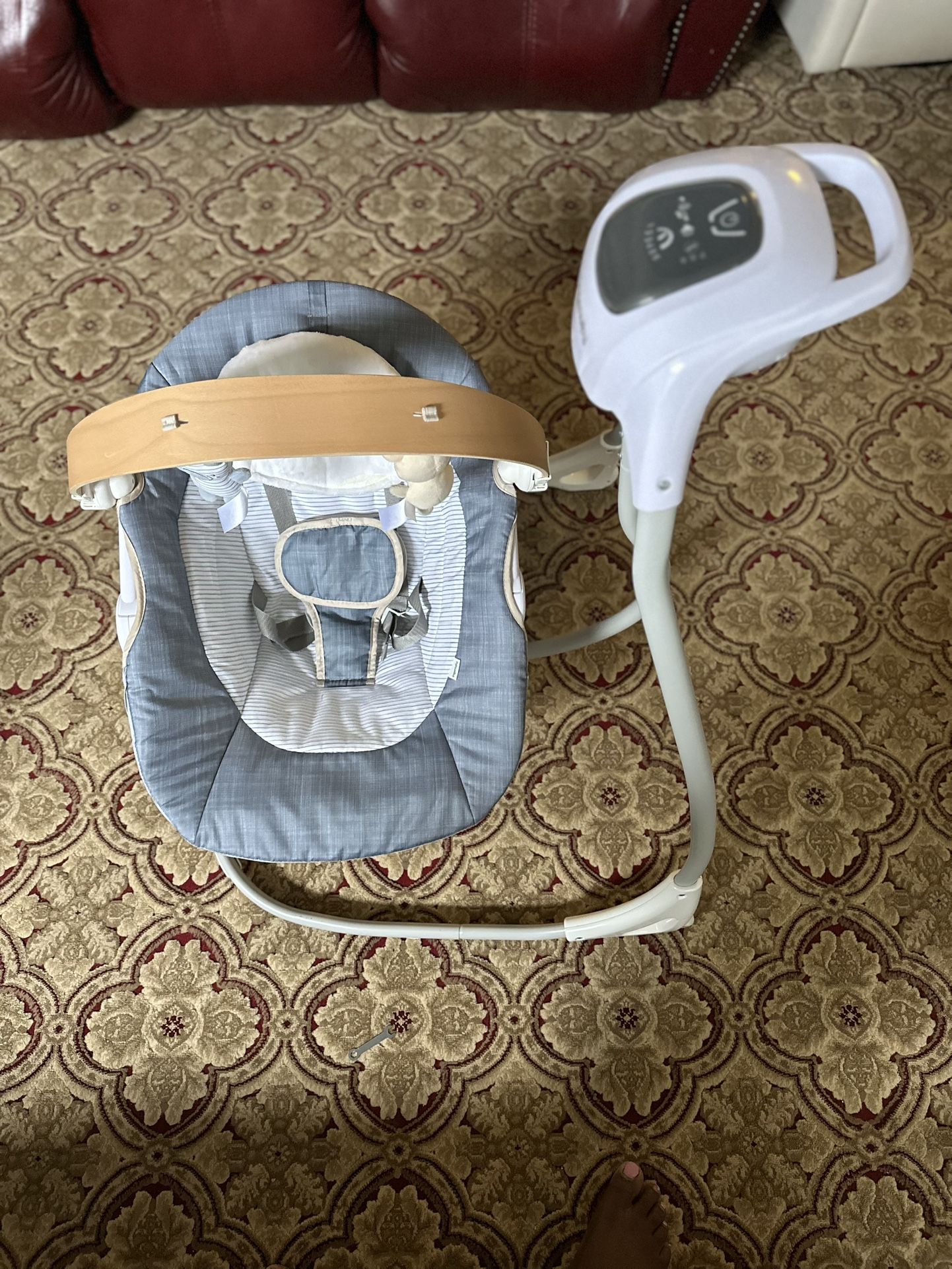 Ingenuity Simple Comfort Compact Soothing Swing