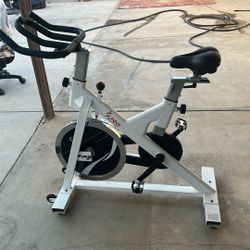Exercise bike excelente condición 