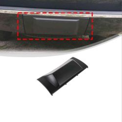 GM Genuine Parts Trailer Hitch Access Cover PN: (contact info removed)9 Fits Cadillac Escalade 2007-2014