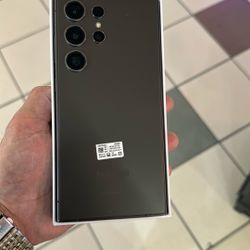 Samsung Galaxy S24 Ultra Unlocked 256 Gig/liberado
