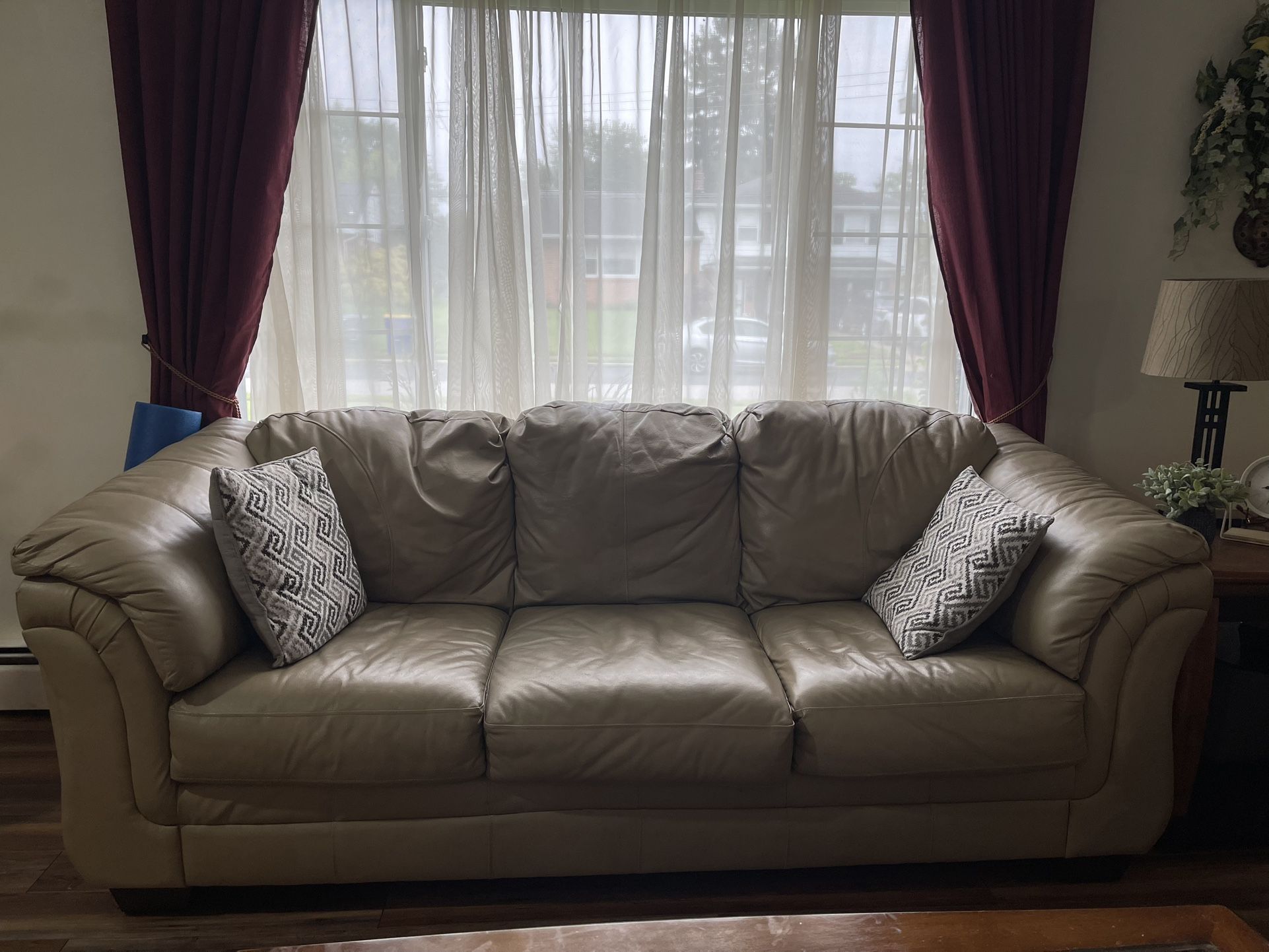Sofa Love Seat Chair Coffee Table Night Stand (5items)