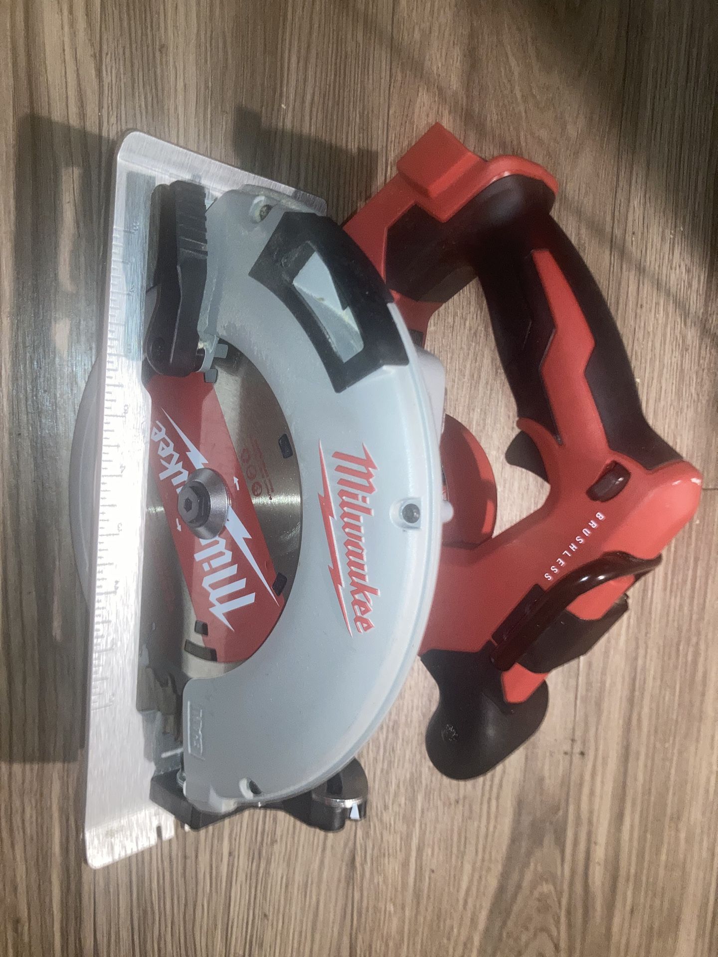 Milwaukee Circular Saw (tool - only)