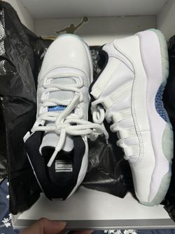 Jordan 11s- Size 5Y