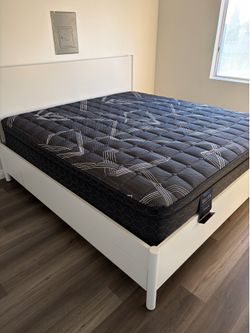 Elite Midnight Pro  king    size mattress pillow top 12”.     New mattress in a plastic sealed  Venta de colchones  ☎️📲call or Tex (213)713-74-89   H