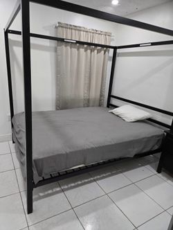 Queen canopy bed and mattress for sale !