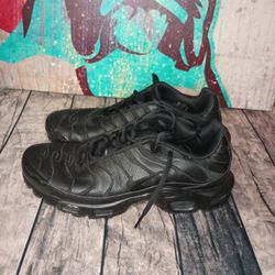 Max Plus Triple Black Leather SZ 8.5 for Sale Pines, FL - OfferUp