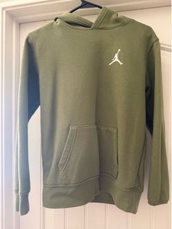 Boys Jordan hoodie size large