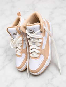 Women shoes