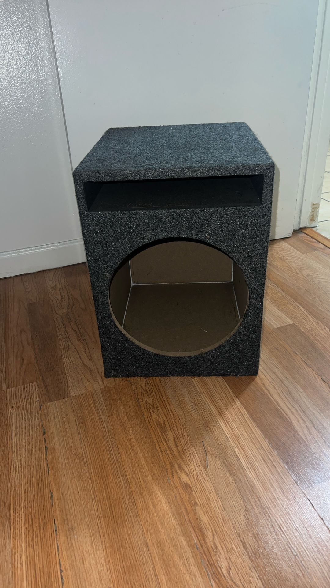 10" Subwoofer Box For Sale Firm $40