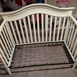 Baby To Toddler Changeable Crib